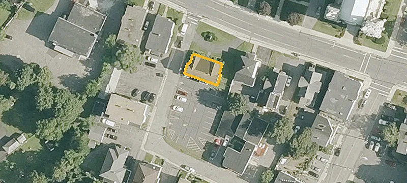 163 Mechanic St