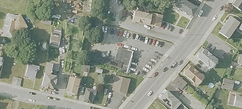 2389 Main St