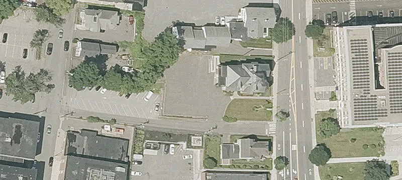 148 Main St
