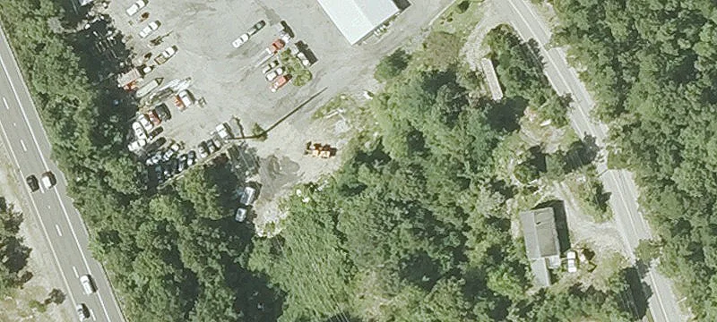 94 Hedges Pond Rd
