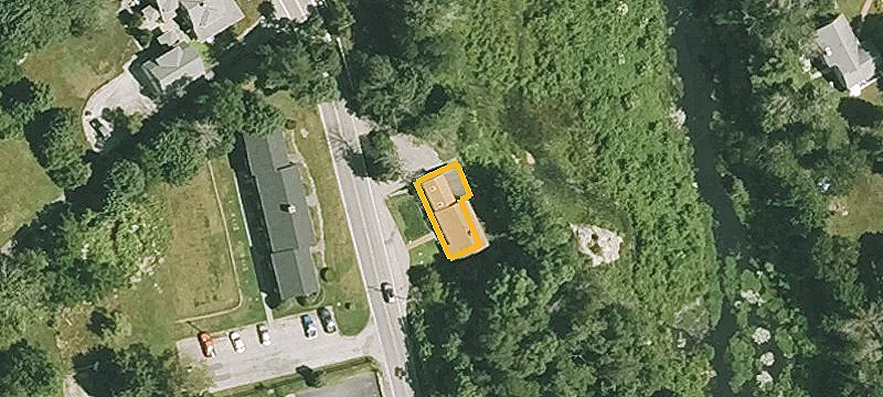 816 Country Way