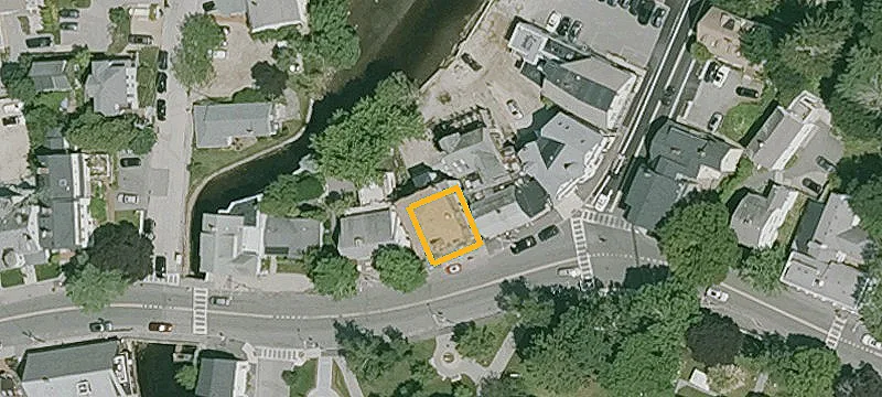 11 Central St