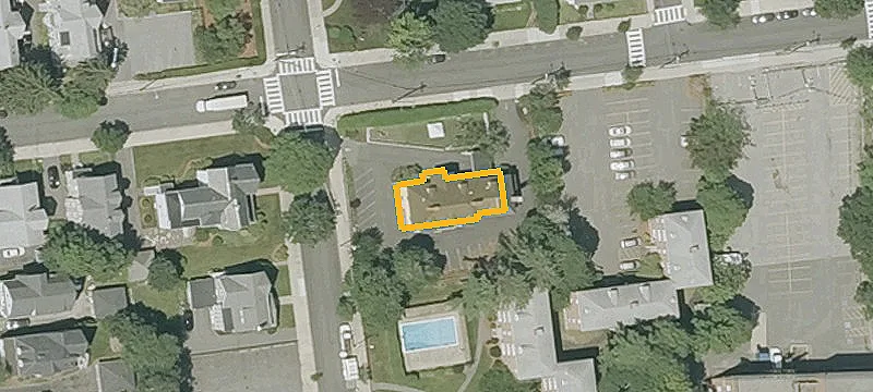 122 Maple St