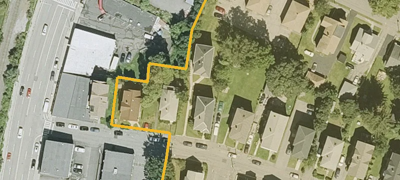 15 King Philip Rd