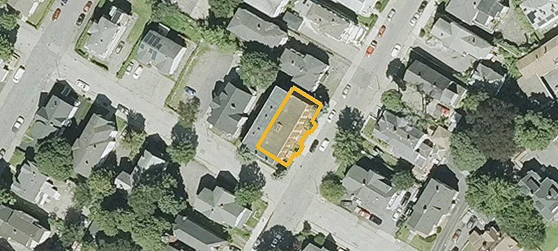 24 Woodland St