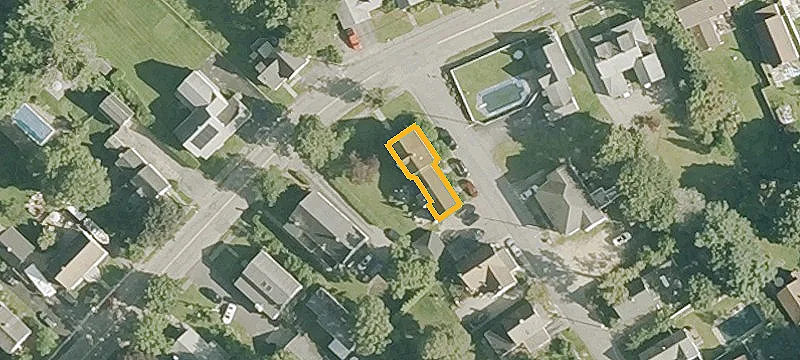38 Maple St