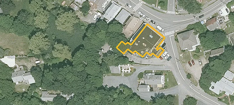 295 Main St