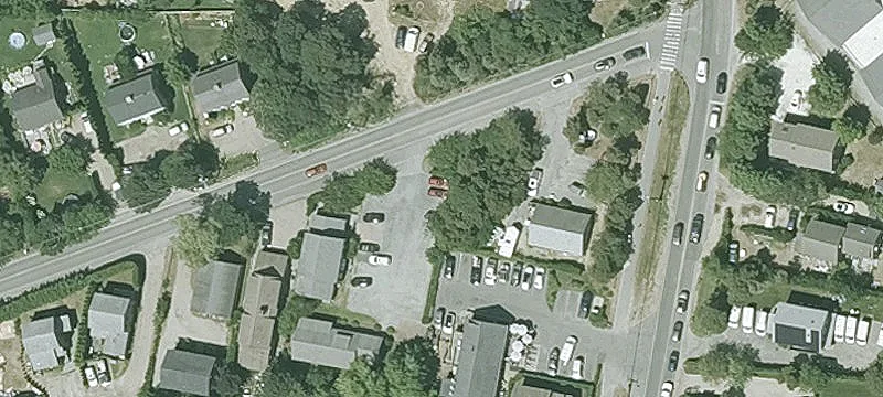 4 Bartlett Rd