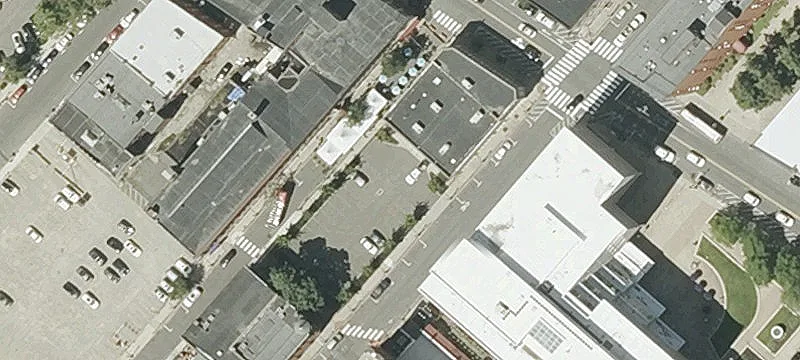 1600 Main St