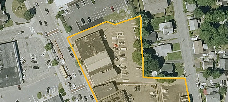 95 Main St