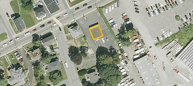 143 Main St