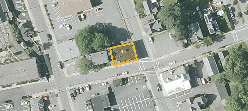 122 Main St