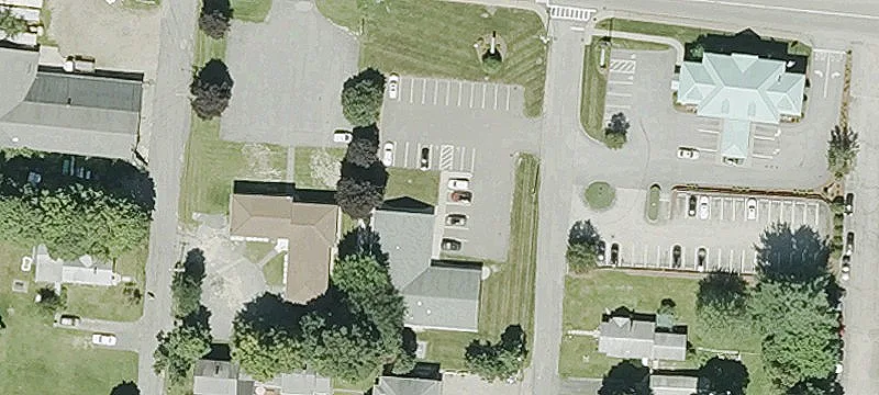 27 Sutton Ave