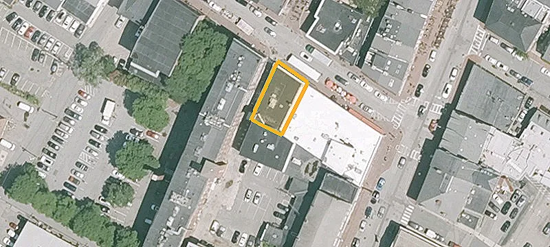 15 Pleasant St