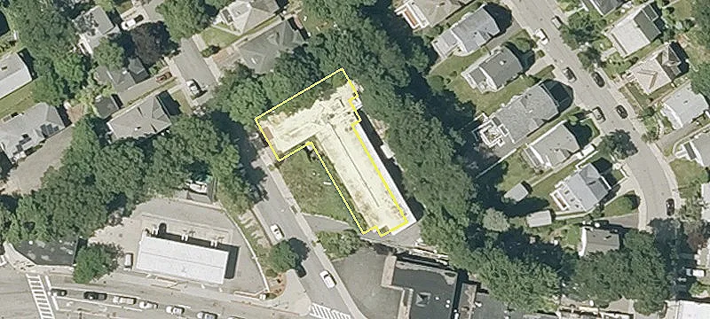 5 Redlands Rd
