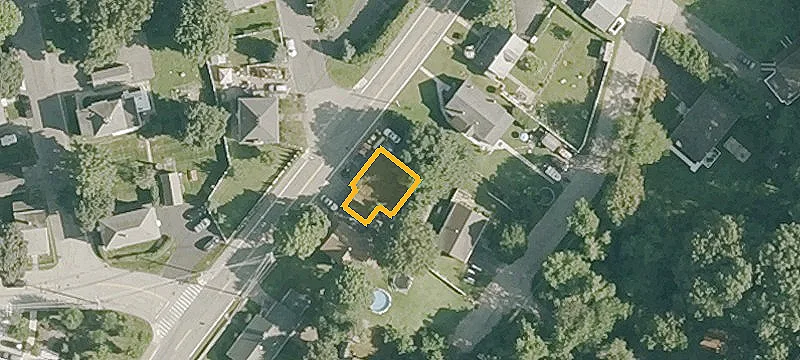 48 Harrington Ave