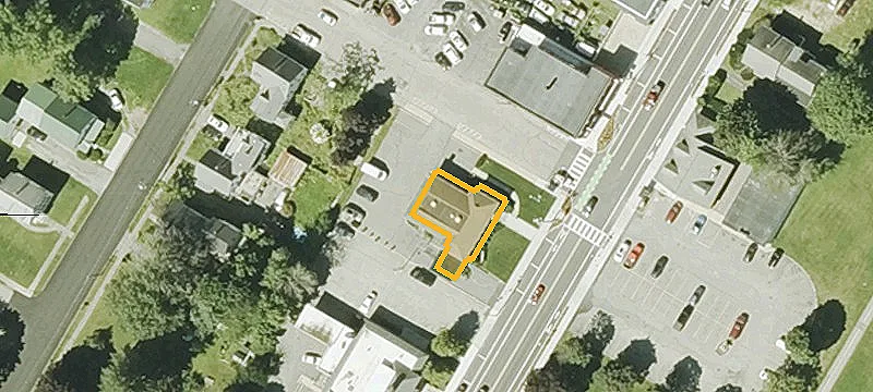 172 Central St