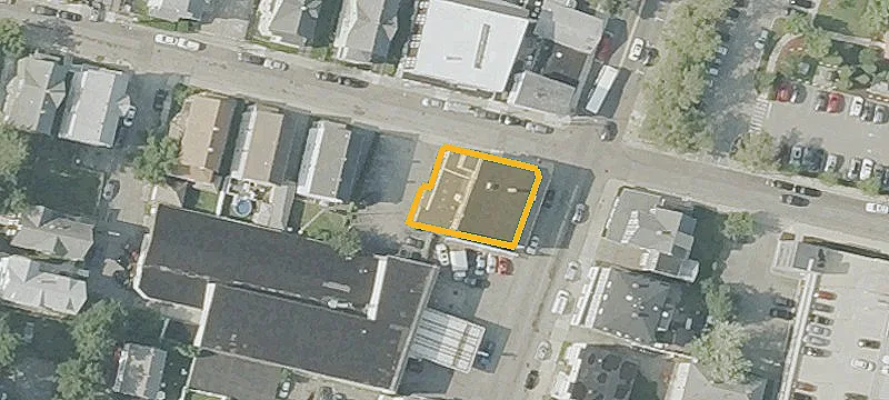 945 Main St