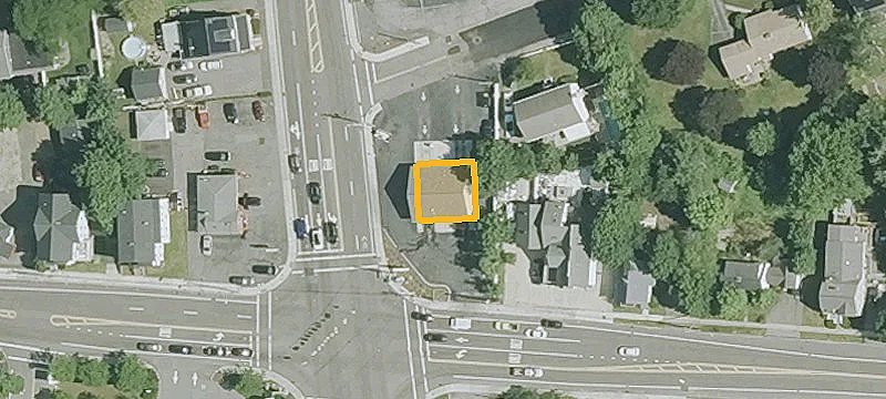 753 Bedford St