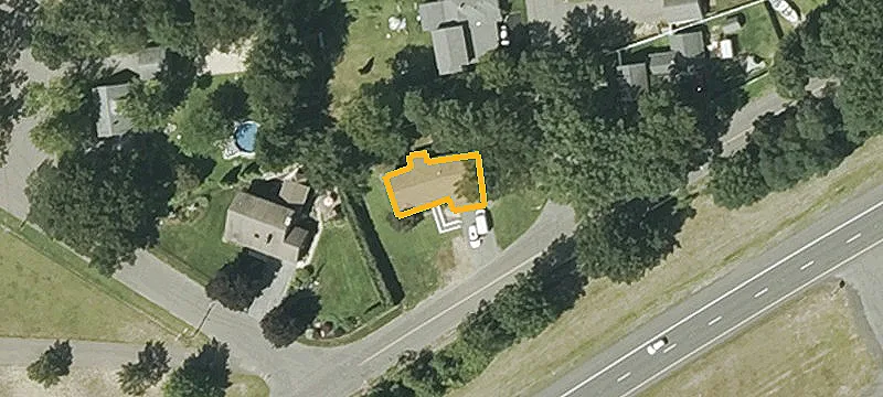 102 Felix St