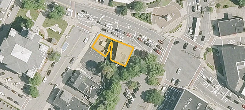10 Lowell St