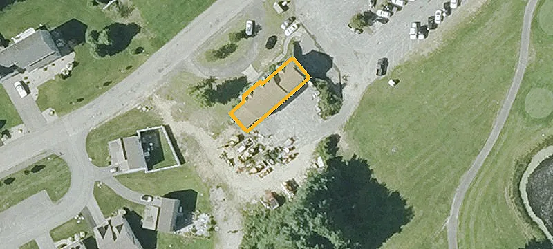 84 Country Clb Way