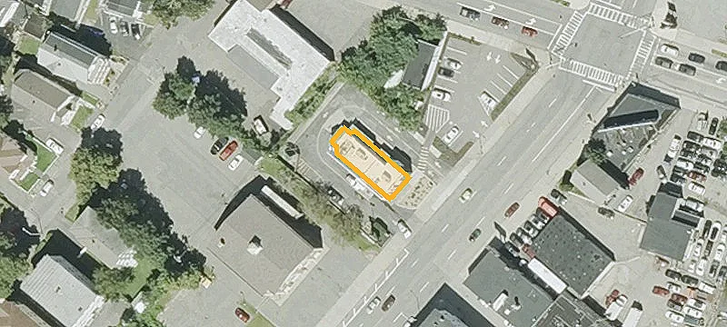 418 Park Ave