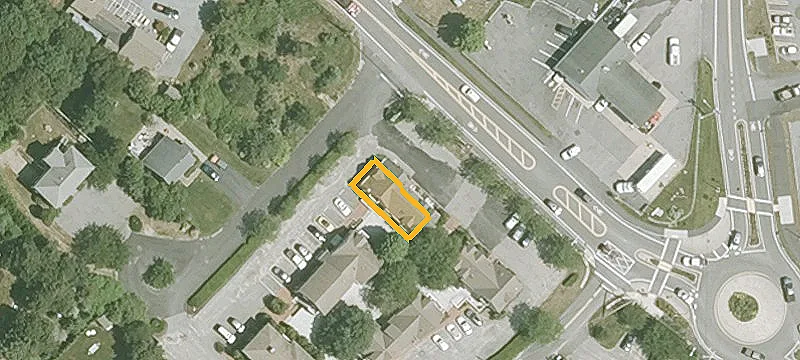 1715 Main St