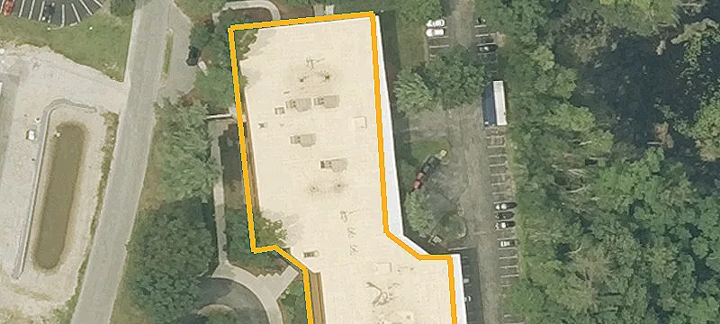 3 Riverside Dr