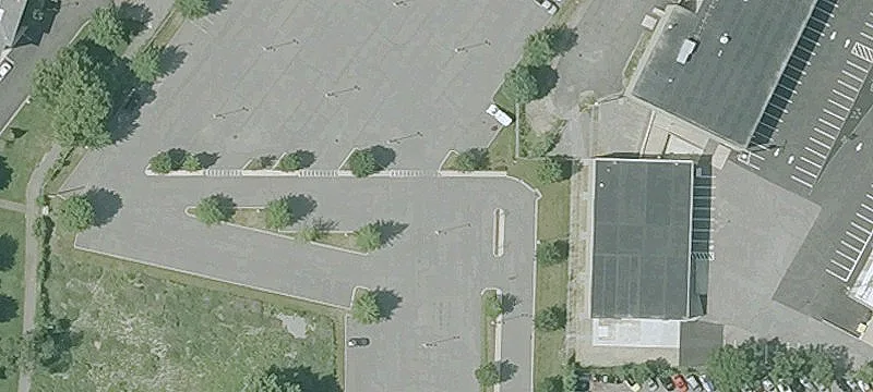 76 Stanley Ave
