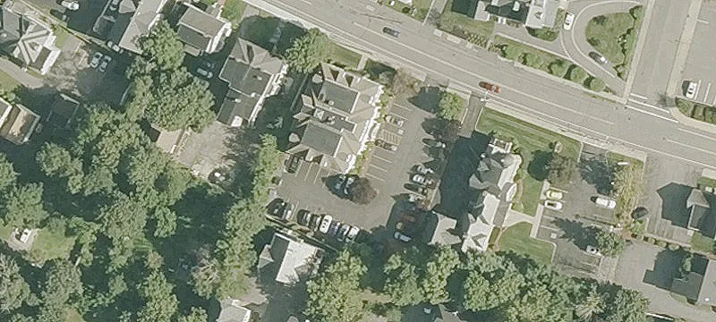 114 Merriam Ave, Unit 201