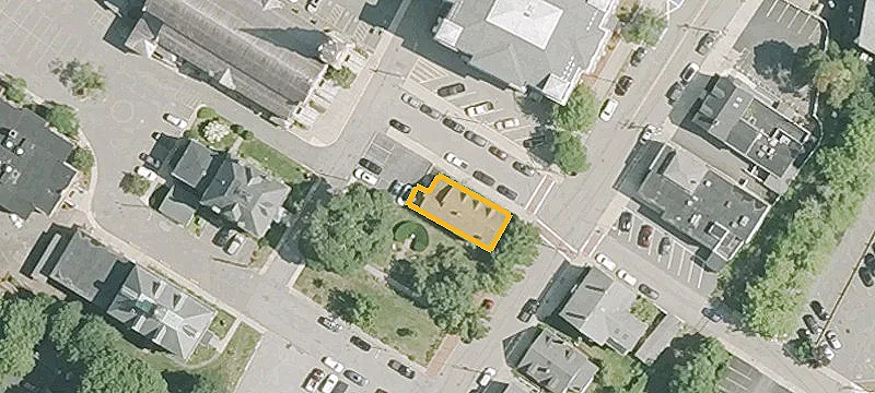 15 Chestnut St