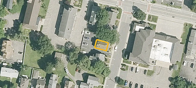 11 Ee St
