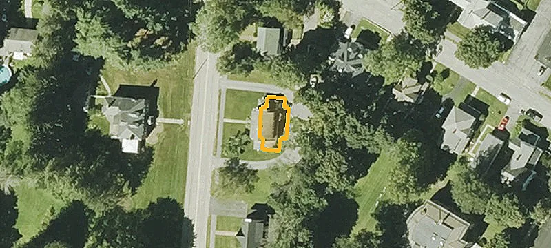 33 Lincoln Ave