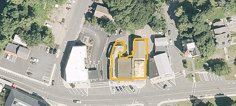 958 Main St
