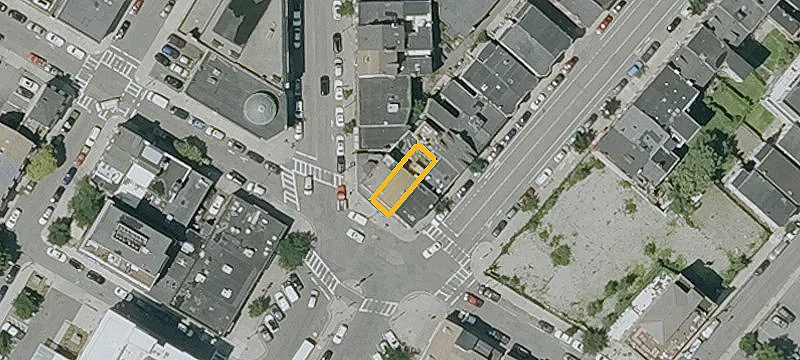 46-48 Maverick Sq
