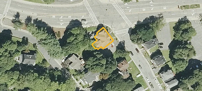 39 Newton St