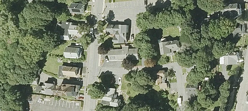 400 Pleasant St