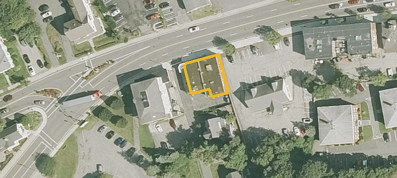 558 Main St