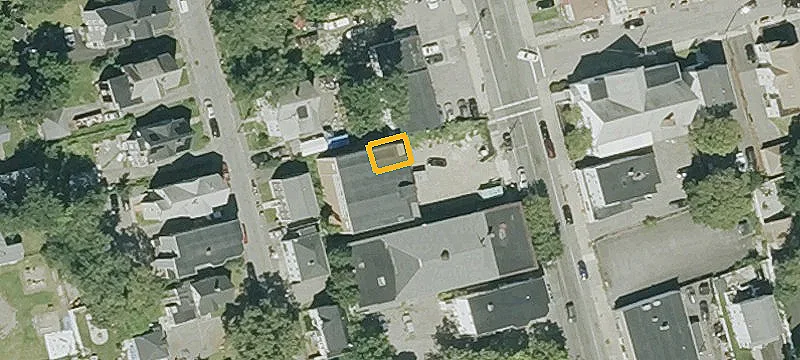 855 Main St