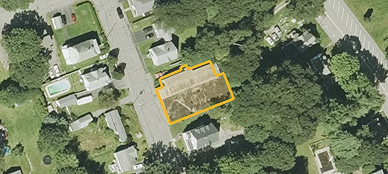 114 Leamy St