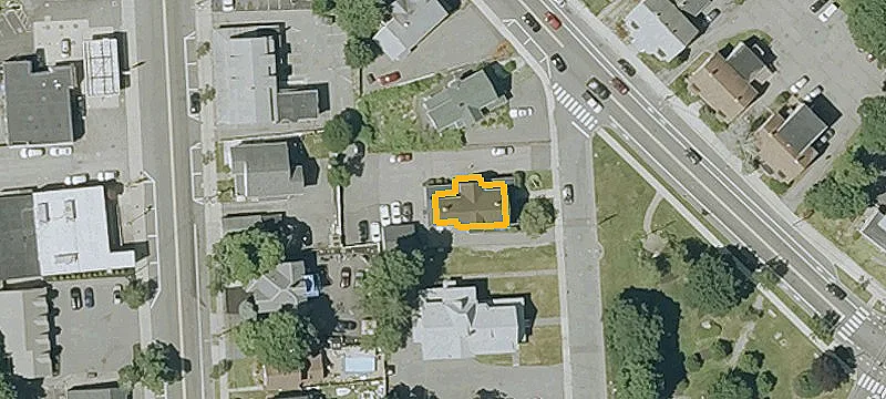 5 Walnut Ave