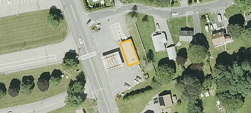 484 Main St
