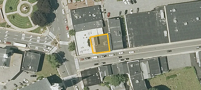 4 Montvale Ave