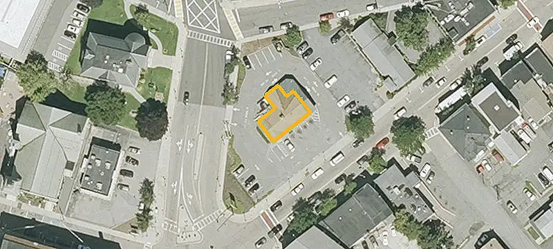 127 Main St