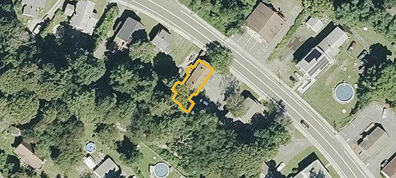 9 Russell Rd