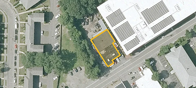 90 Linden St