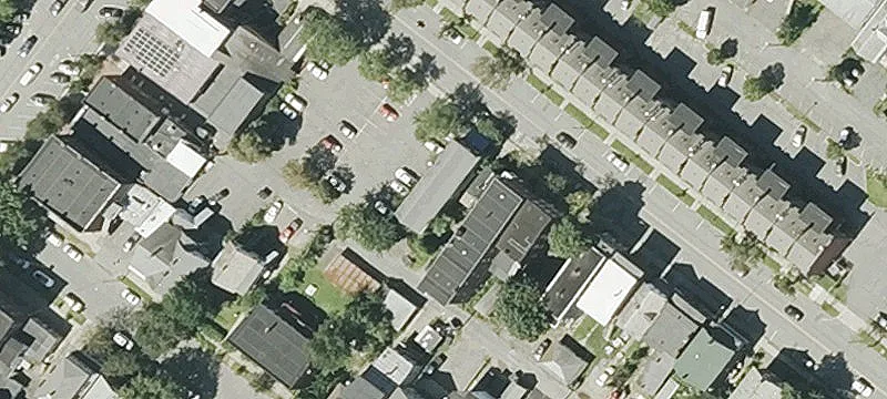 78 3rd St