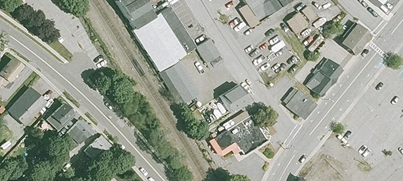 6 Brown Sq