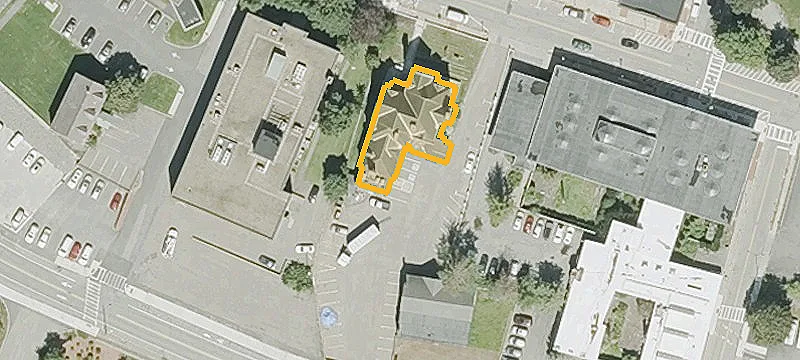 658 Main St